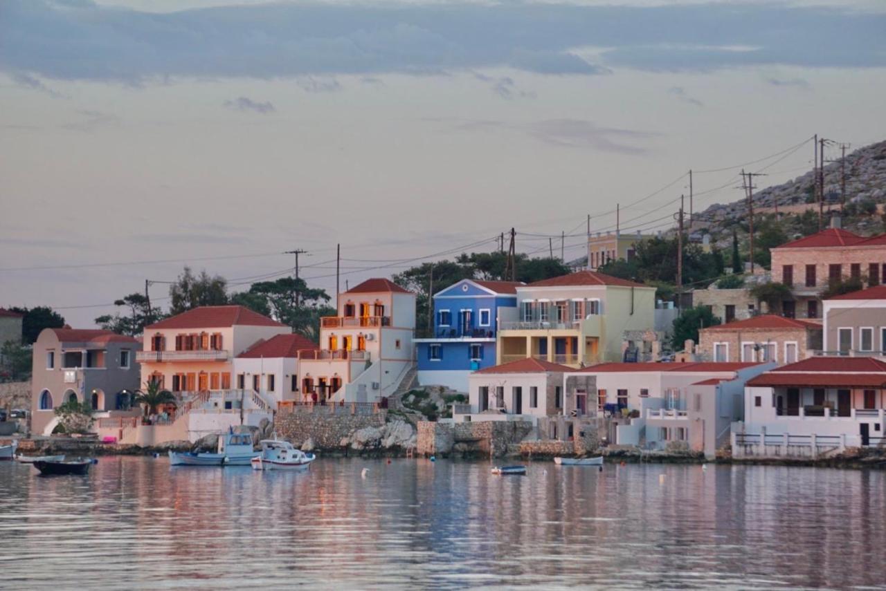 Porphyra Studio Chalki Town Luaran gambar